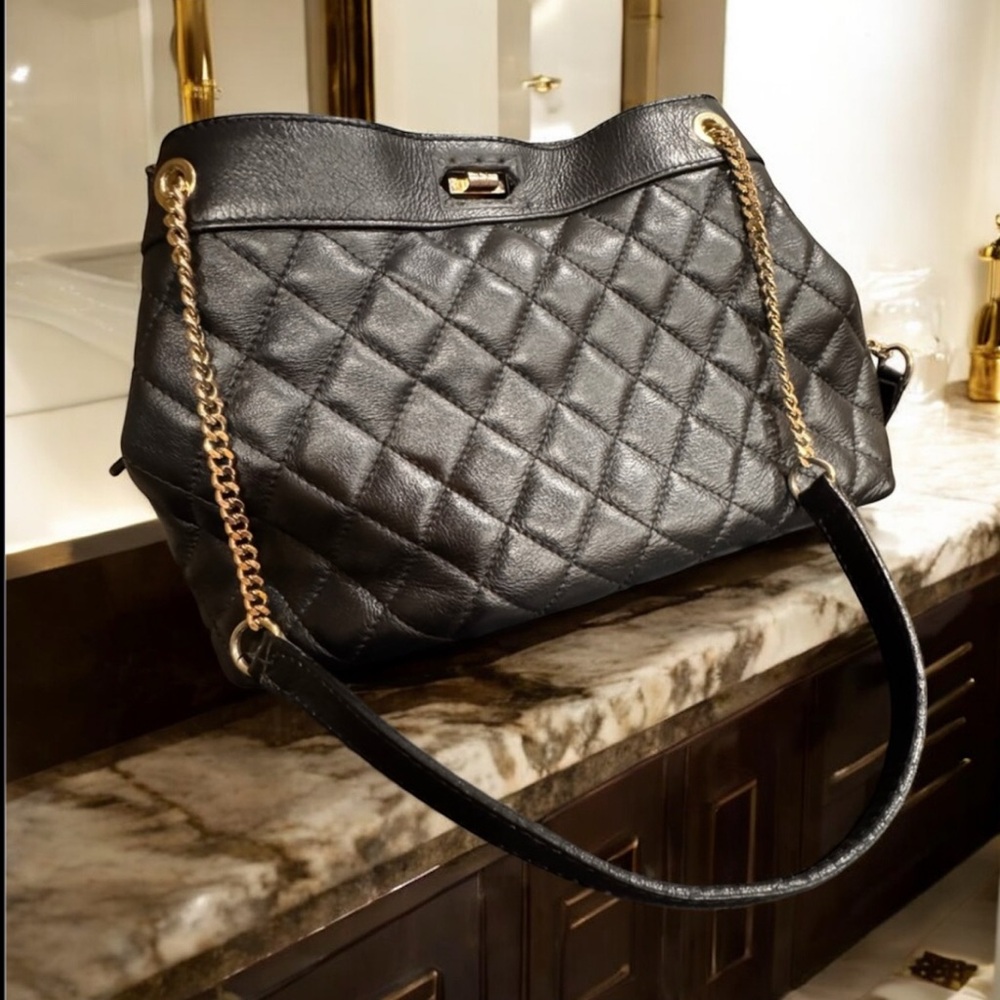 Anna Paola Black Quilted leather Shoulder Bag with Chain Strap made in Italy
